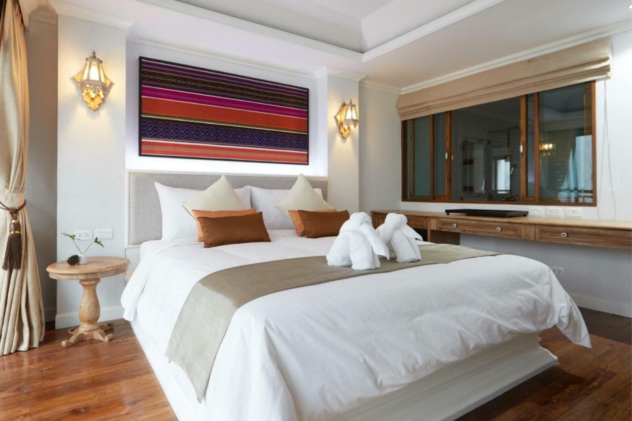 Lanna Oriental Hotel 4*